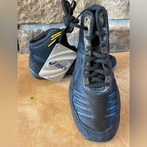 ASICS Kid's JB Elite V2.0 Pre School - Size 1 NEW WITH TAGS